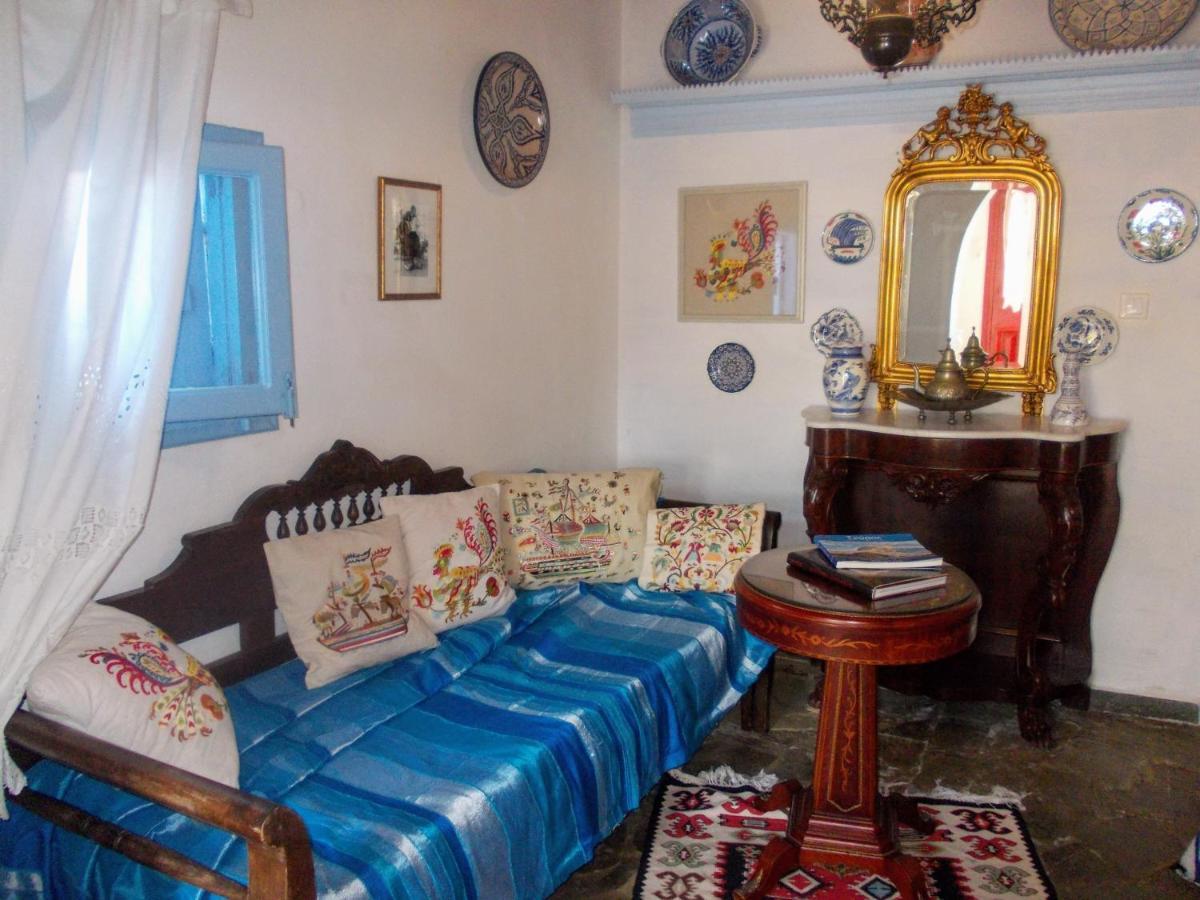 Nyfes Traditional Boutique Faltaina 斯基罗斯岛 外观 照片